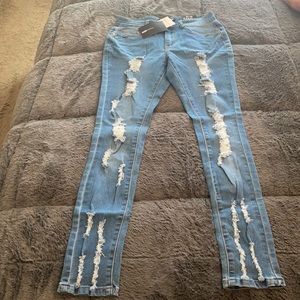 💫 NWT!! Fashion Nova- Passionate From Miles Away Jeans, Size 9/10 💫
